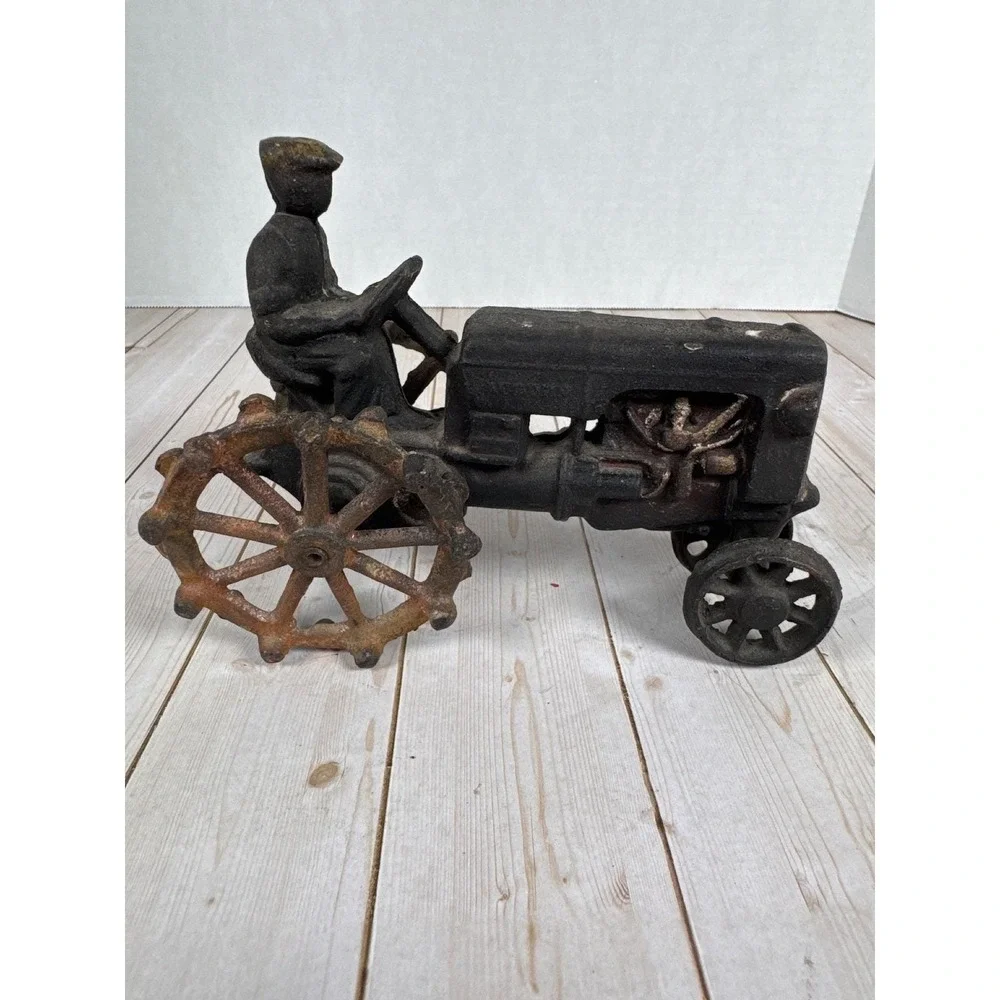 Vintage Auburn Cast Iron Tractor Toy Driver Rustic Farm Decor 7 inch Black Rust